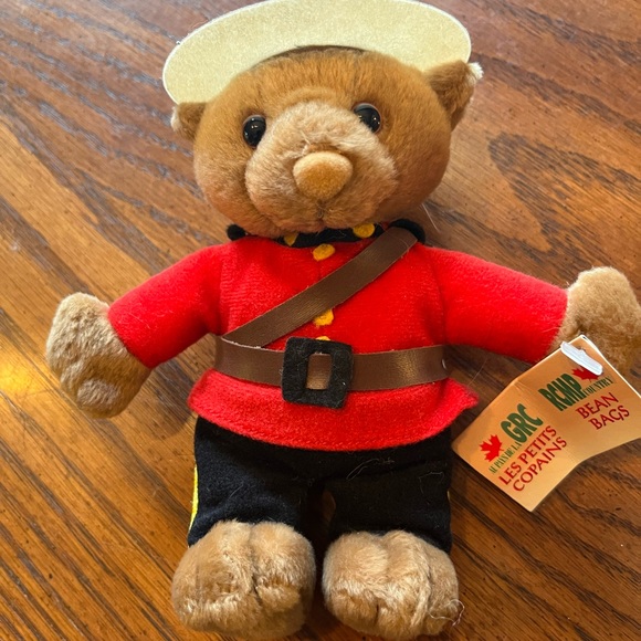 Vintage RCMP Uniform Bean Bags Plush Stuffed Bear - Picture 2 of 10